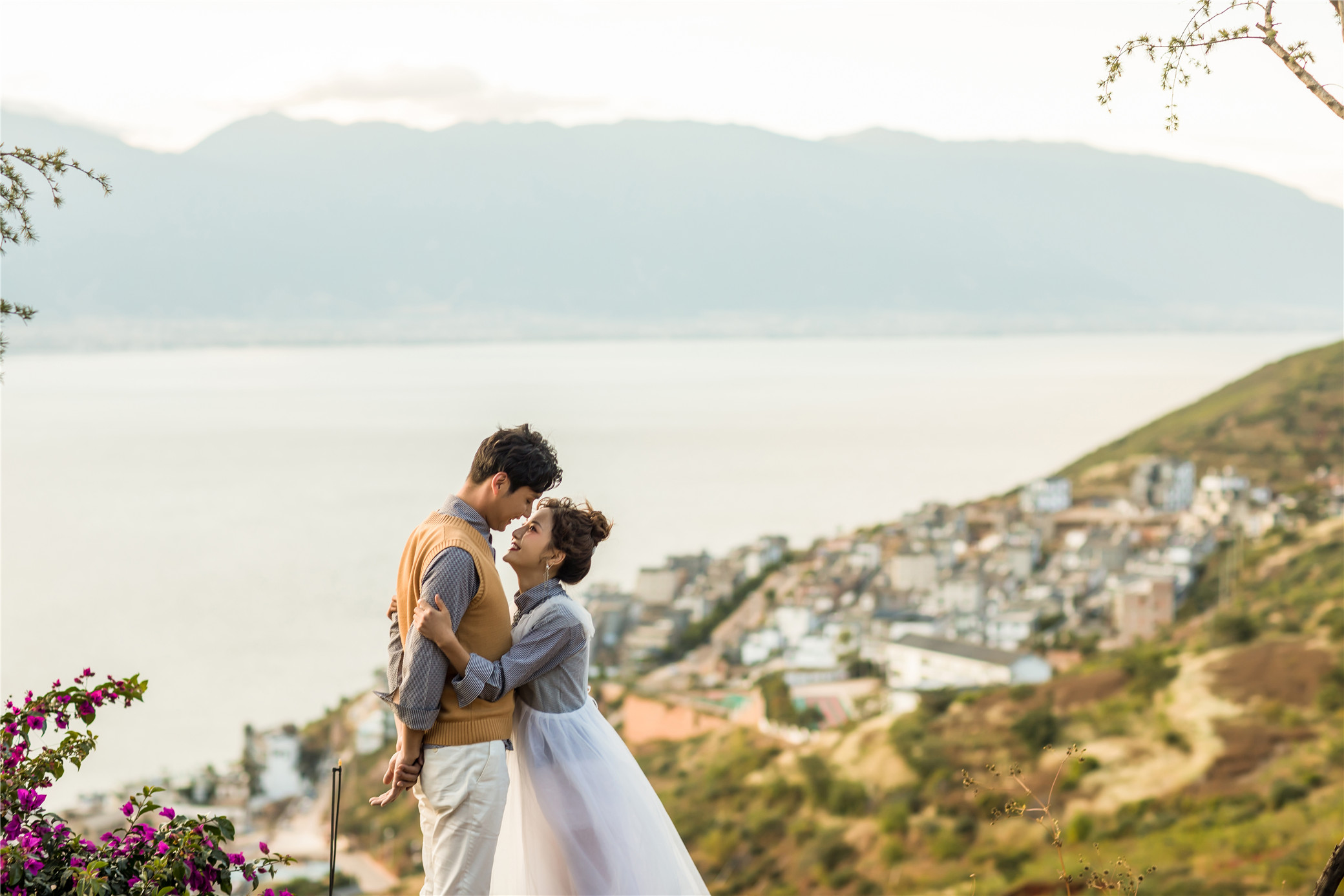 结婚一般用什么花,旅游结婚一般花费多少钱