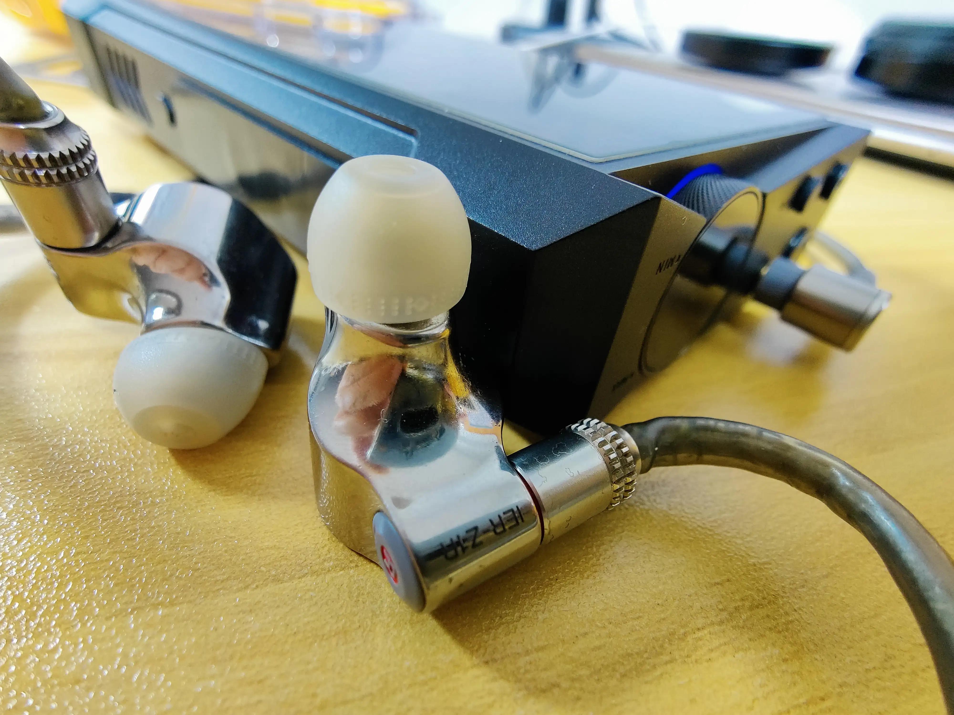 索尼ex1000对比z1r,索尼z1r耳机和ex1000