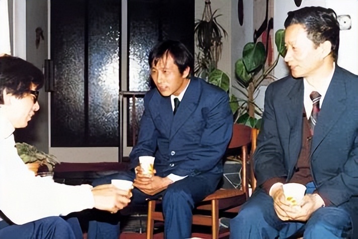 为“东方红一号”纠错编码问题，研制新中国第一台程控电话交换机