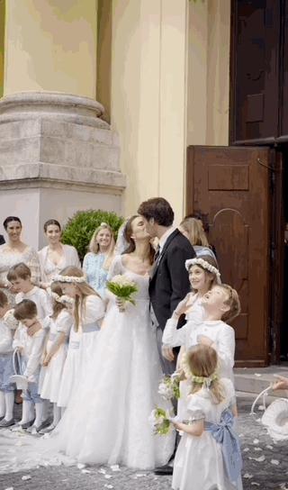 威廉凯特大婚,威廉凯特婚礼王室标准照