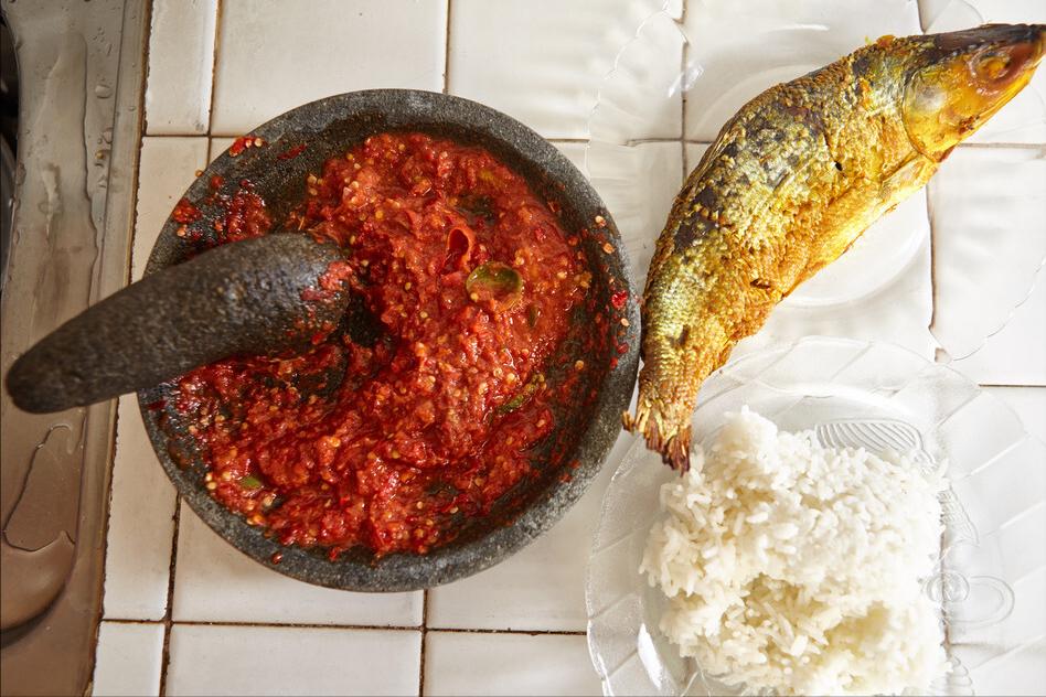 油炸脆皮鱼怎么做才酥脆,油炸鱼皮酥脆的秘诀