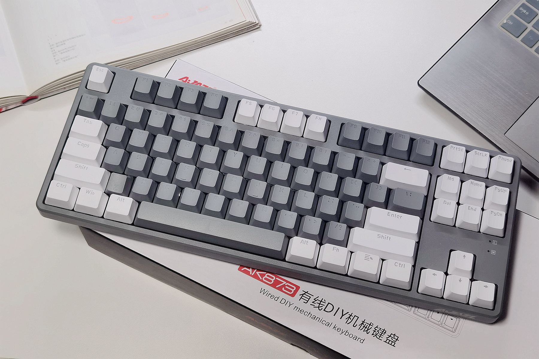 黑爵104键机械键盘,pbt键帽食品级