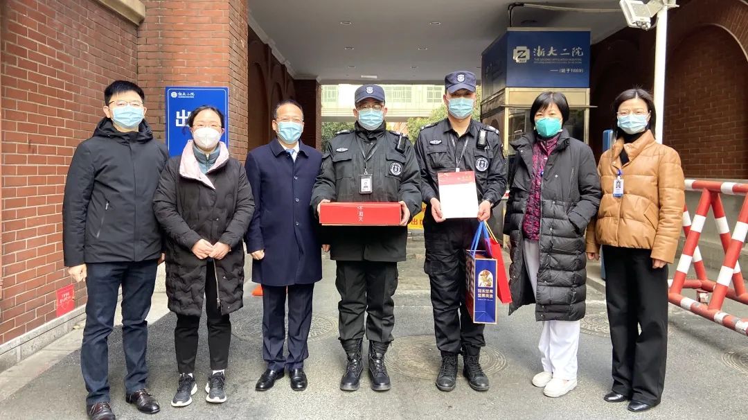 致敬国寿坚守岗位工作的人,致敬春节坚守在岗的同事们