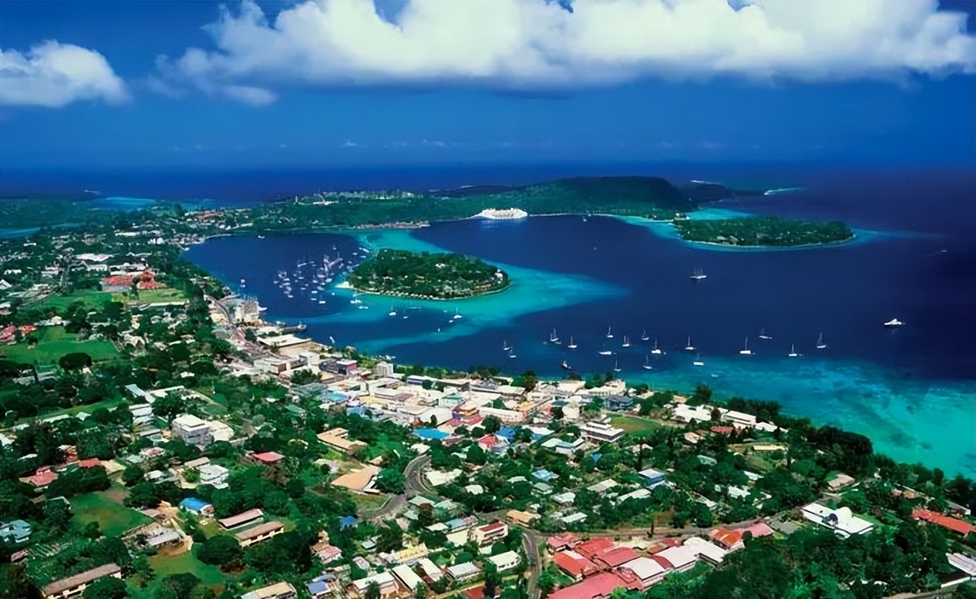 瓦努阿图是哪个国家的地方,瓦努阿图独立