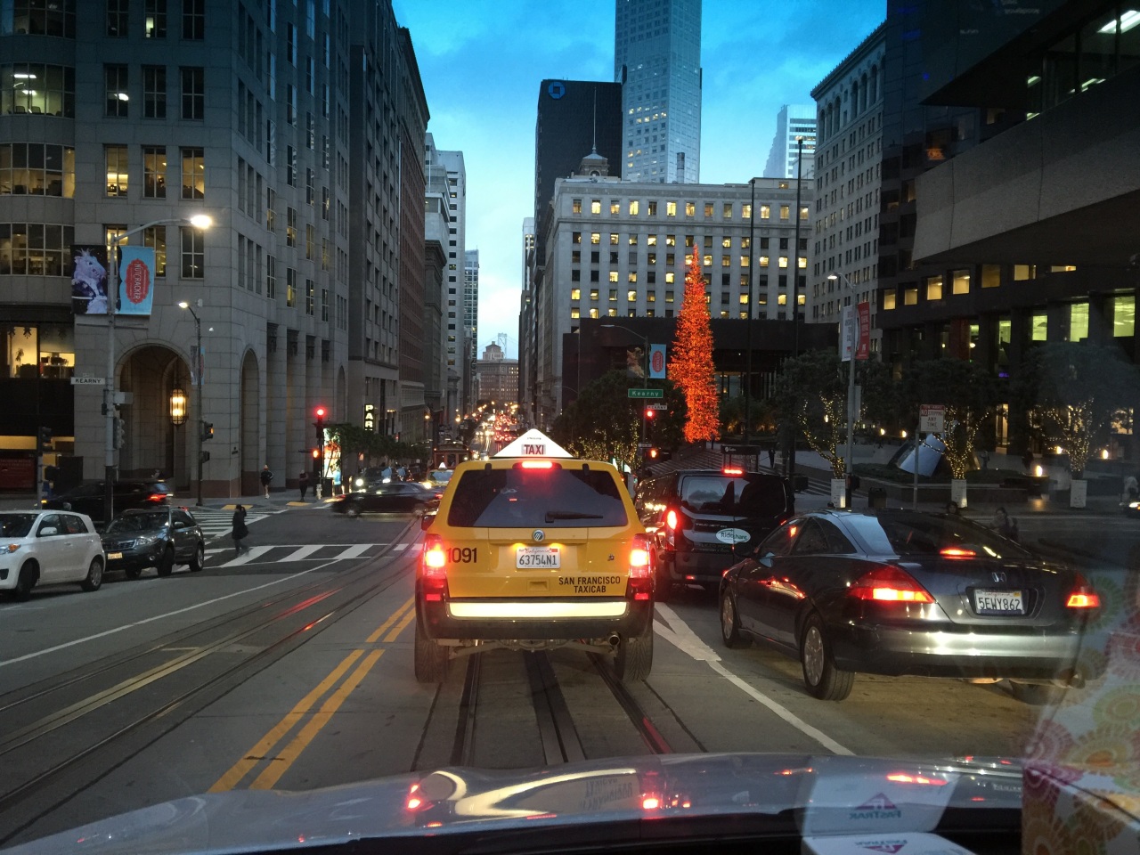 新手上路开车怎么样不剐蹭,汽车小剐蹭的处理技巧