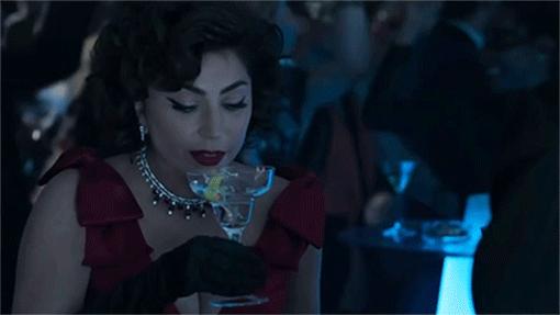 这颗生于东方，在法兰西结果的红莓，“果农”竟是卡地亚？