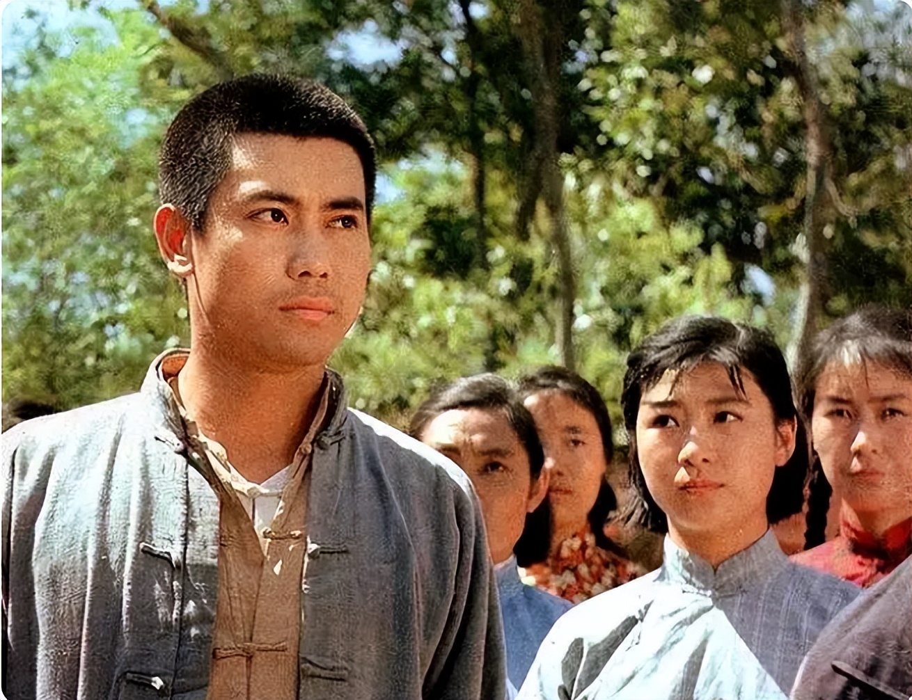 张国民年轻时,80年代当红小生张国民