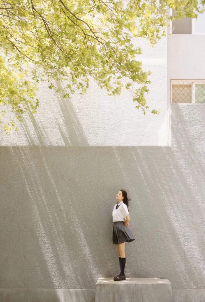 拍照技巧与角度情侣显脸小,拍照显脸小的方法就是头发遮脸