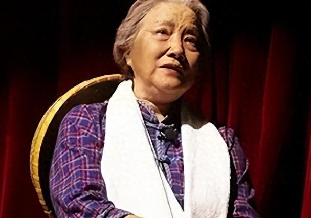 她在美国生活多少年,她在美国