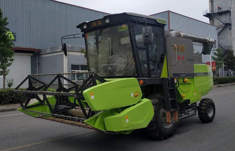 雷沃谷神和中联谷王,雷沃谷神收割机收小麦视频