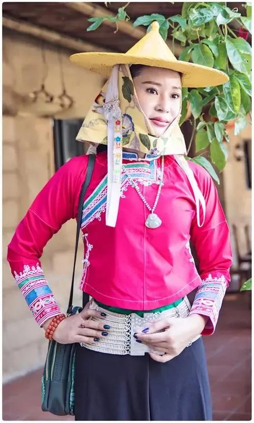 特殊汉族群体及服饰,清汉女和旗女服饰区别