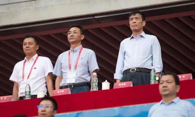 中国足球应该搞好业余联赛,中国可以自己组建足球队吗