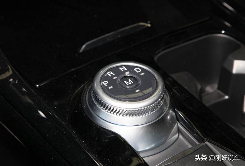 探险者和途昂哪个底盘高,途昂与探险者底盘哪个好