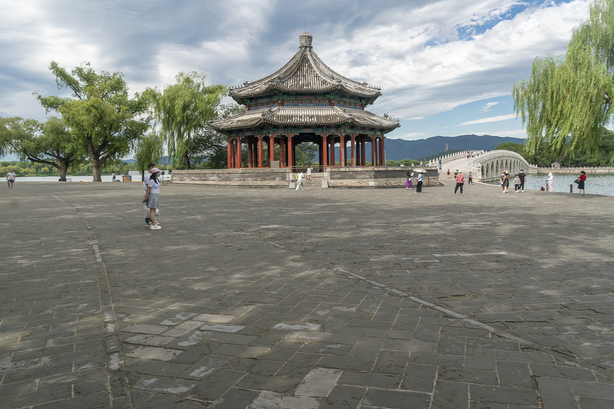 走颐和清漪，赏皇家园林之十一：昆明湖东堤（修订版）