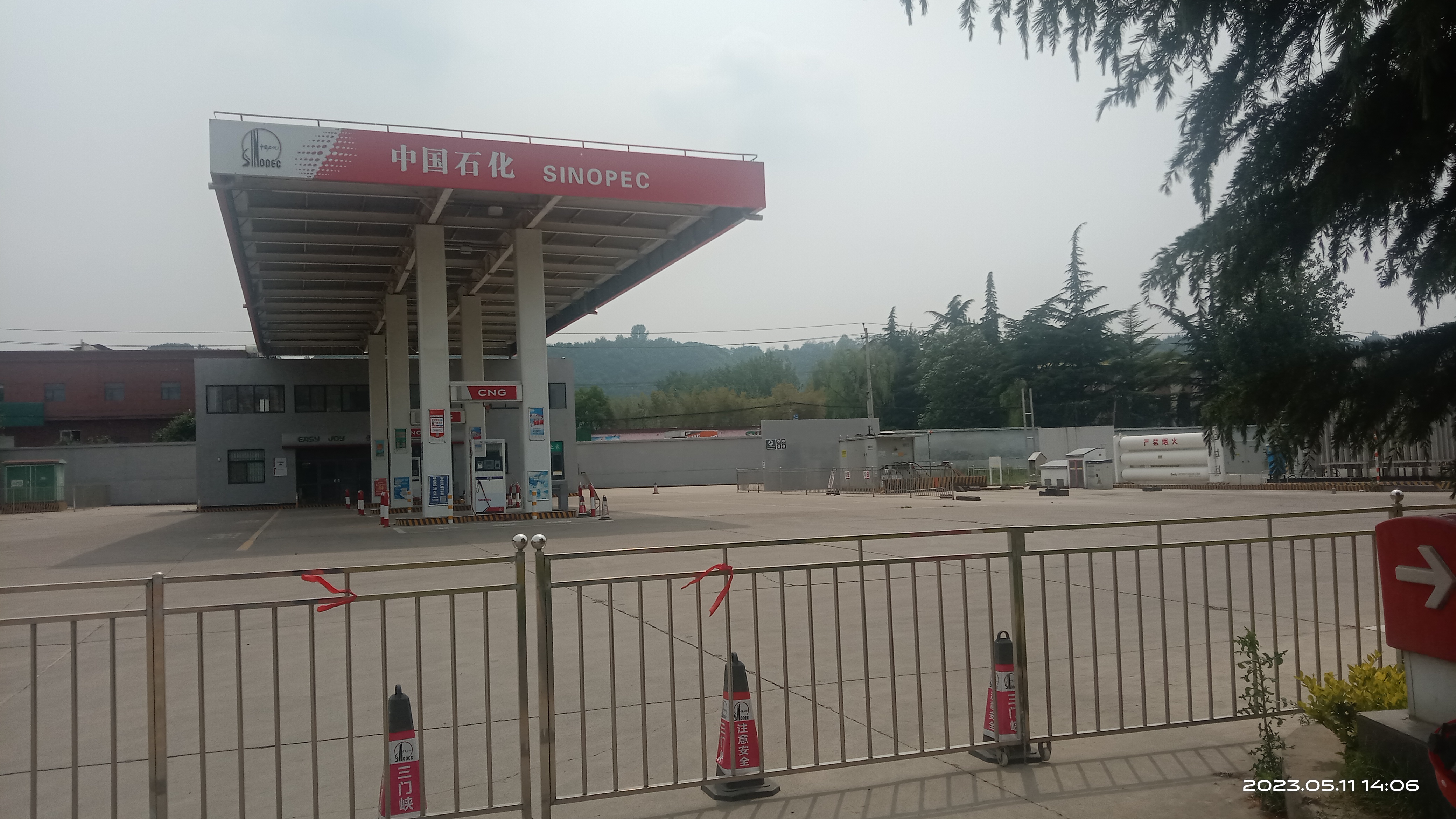 都更换为电动出租车了，营业二十多年的加气站倒闭关门了