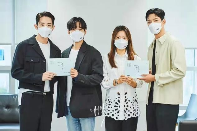 韩国女明星金喜善抖音,韩国女星金喜善