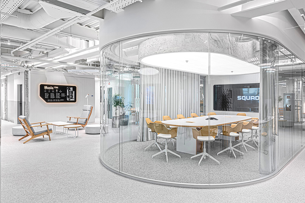 自由畅想云科技公司SQUAD基辅总部大楼设计欣赏