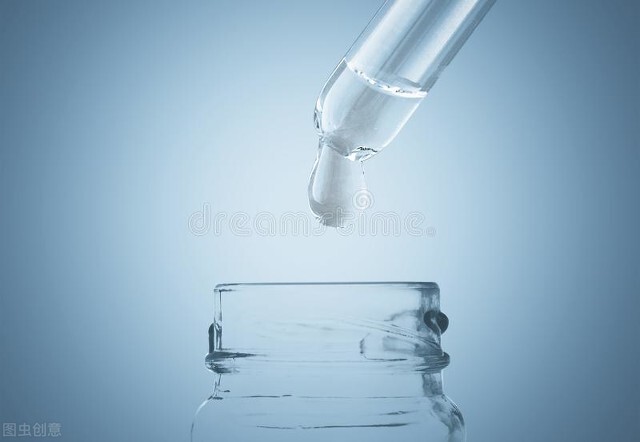 护肤品乳液和精华有什么区别,护肤品里的乳液和精华有区别吗