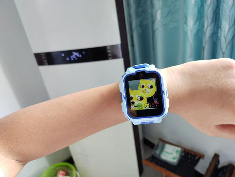 360多功能儿童手表11x高精定位,360儿童手表双摄支持微信吗