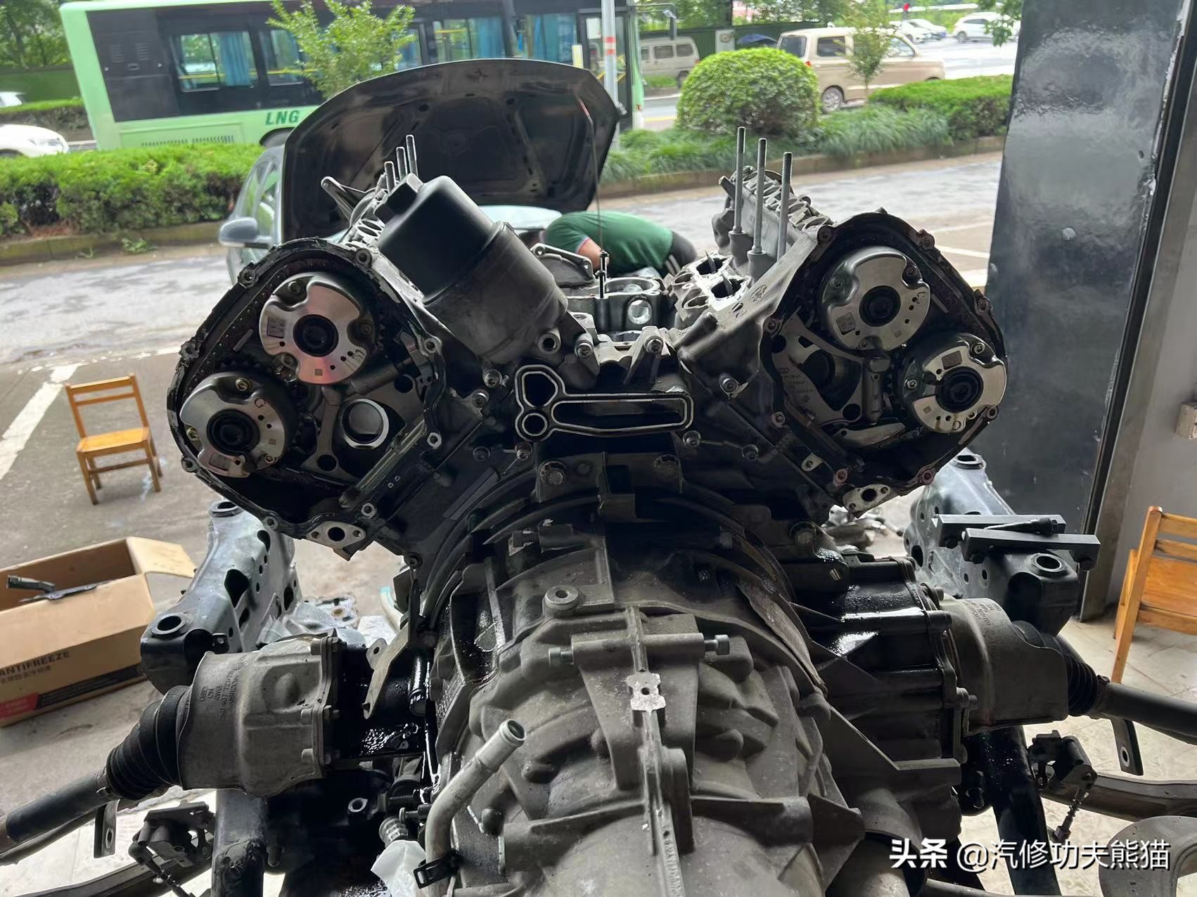 奥迪a8烧机油严重怎么解决,刘团长修奥迪a8烧机油后续