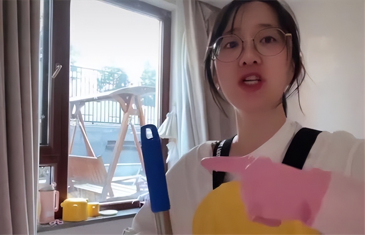 90后海归女孩做住家保姆抖音,海归女当住家保姆5年