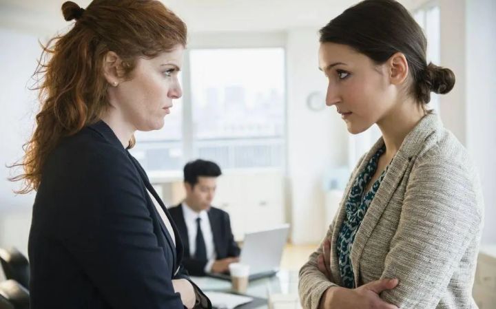 如何在职场中游刃有余，看看这10本小说的主人公吧