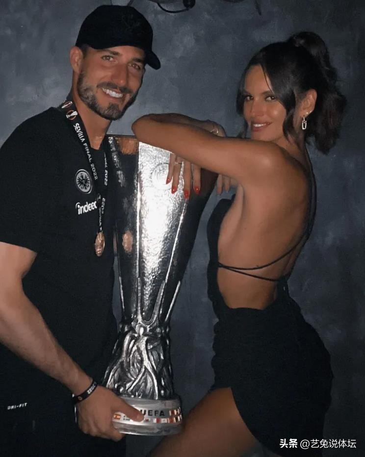 德国世界杯小组被淘汰女球迷泪洒,世界杯被老婆骂哭