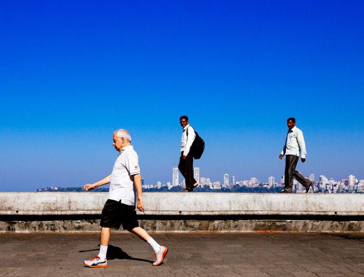 长期散步对身体好吗医生提醒,散步要持续多久才对身体有好处