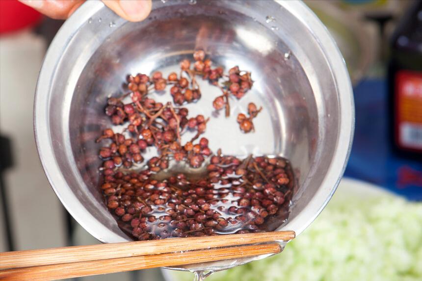 茴香馅饺子该加什么调料好吃,猪肉茴香馅饺子放什么调料好吃