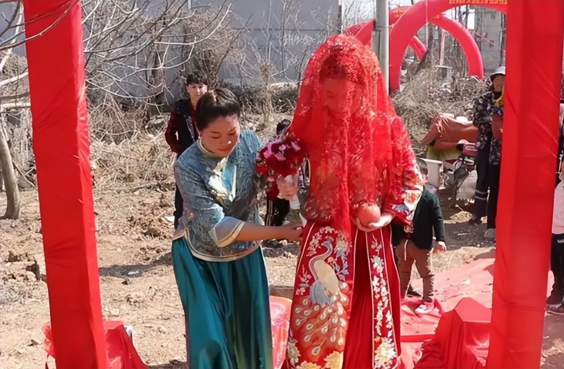 农民收入为什么越来越多,农村未来农民工的收入