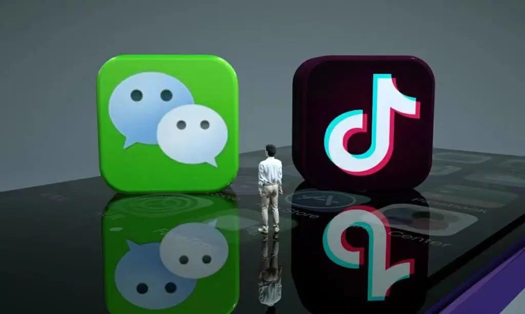 抖音聊天的“全域社交”时*开代**启，微信还能踏实的狂刷短视频吗？