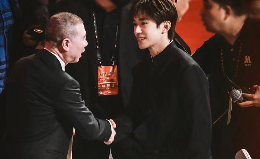 华表奖这一夜,冯小刚华表奖感言