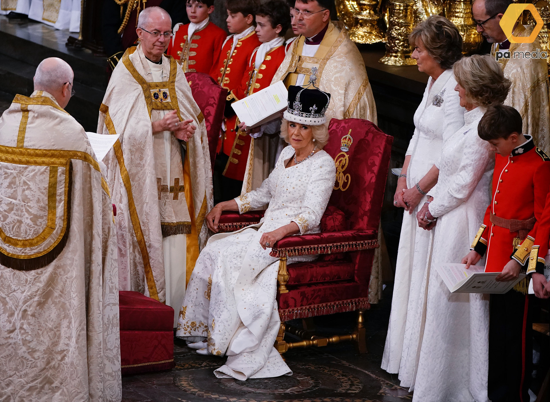 查尔斯加冕礼梅根为什么没有出席,梅根不出席查尔斯加冕仪式