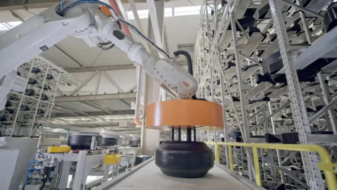 从濒临破产到世界首富,轮胎企业发展历程