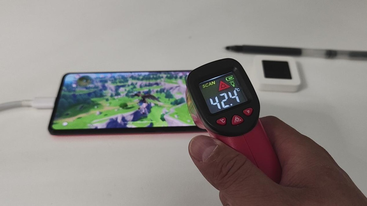 iqooneo8pro手机跟手性评测,探索旗舰手机新高度iqoo8pro评测