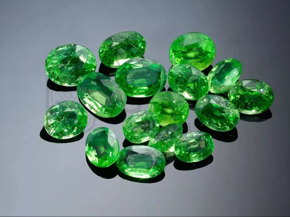 平价彩宝推荐,彩宝买什么颜色