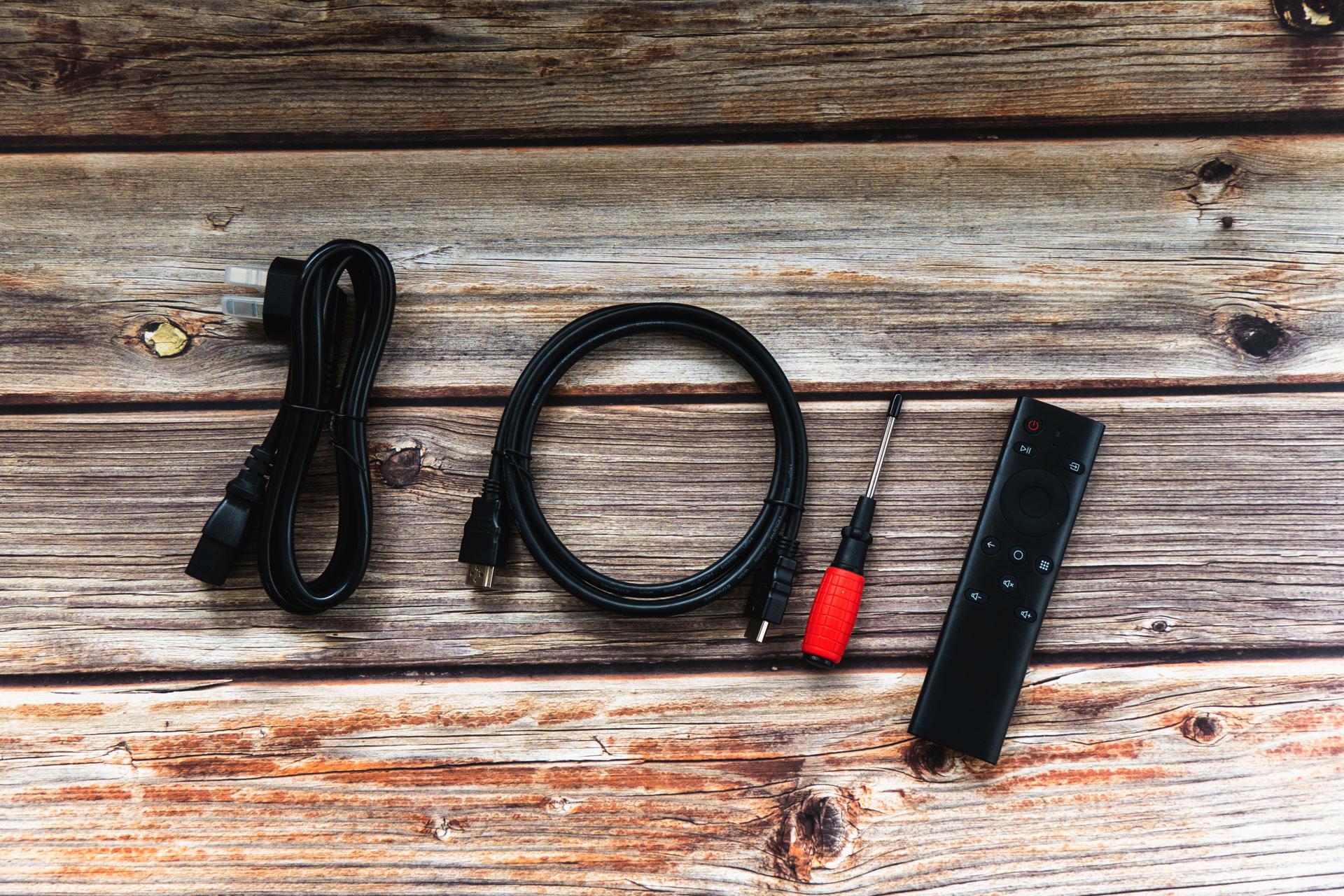 用自带系统的智慧显示器打造极简桌面——元创师H28使用分享