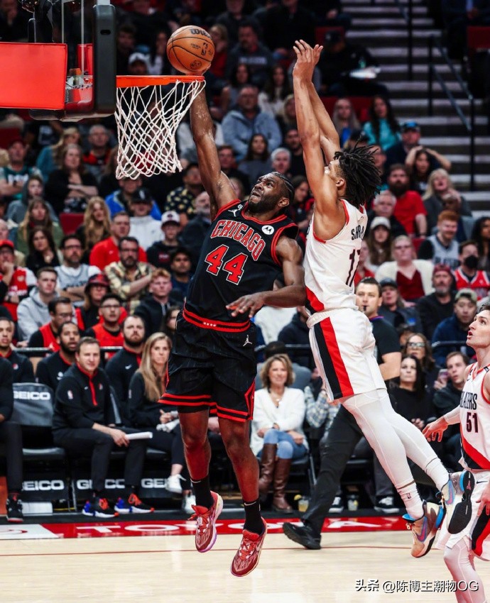 15年库里上脚curry1,库里上脚库里11新配色