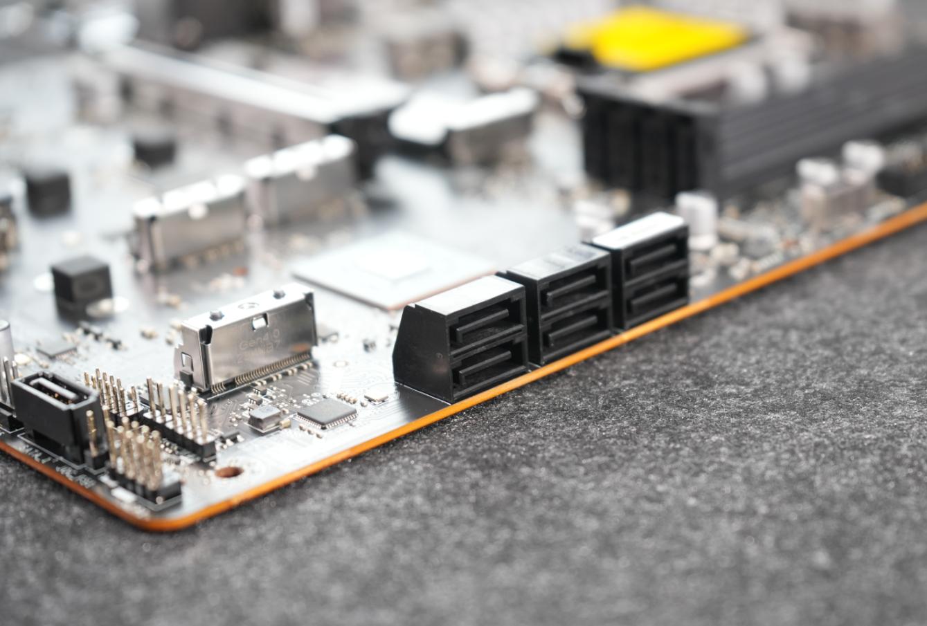 英特尔13代i713700kf怎么样,13代酷睿i7-13700h怎么样