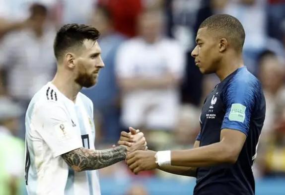 梅西世界杯和姆巴佩对决,梅西世界杯与姆巴佩对比