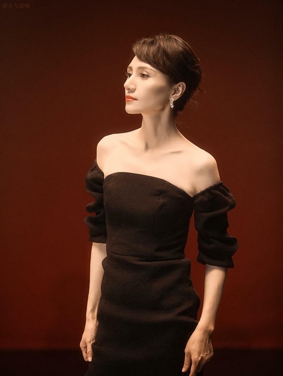 袁泉生活穿衣搭配,袁泉的百万衣橱