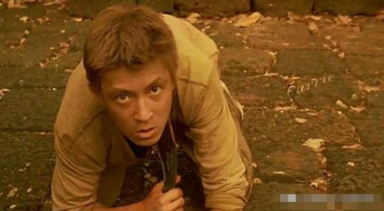 年轻时帅炸天的8位男星，中年后，有人胖快200斤，有人秃成地中海