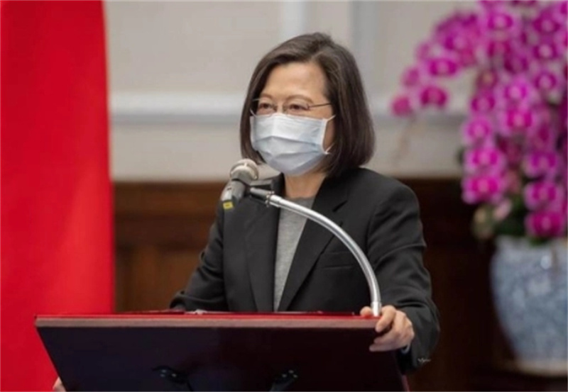 蔡英文家族历史令人咋舌，她为何冒死搞“*独台**”？原来是汉奸家族