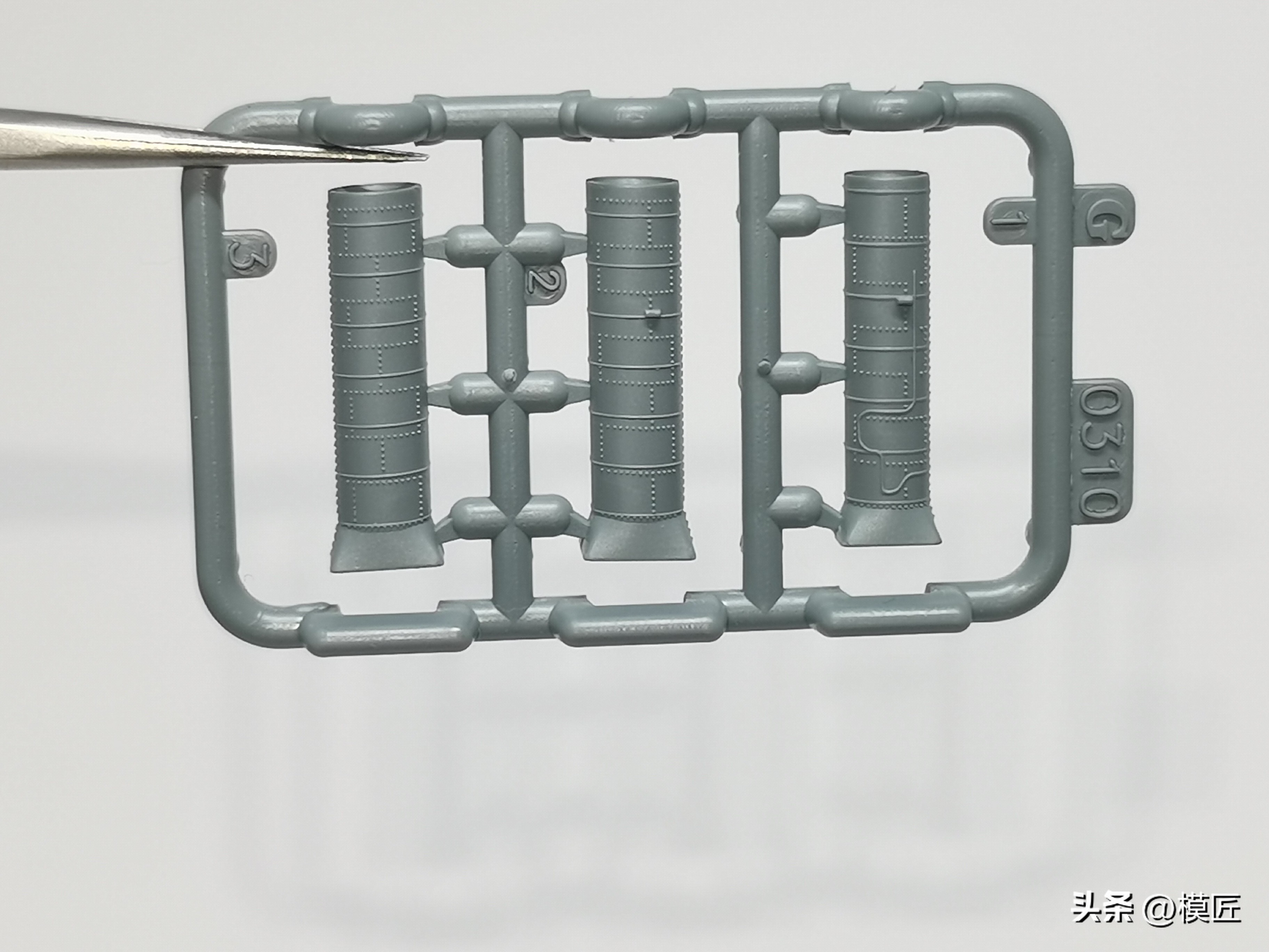 鹰翔1/700德国海军埃姆登号巡洋舰开盒测评