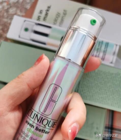 美白精华欧莱雅倩碧,欧莱雅和倩碧的美白精华液哪个好