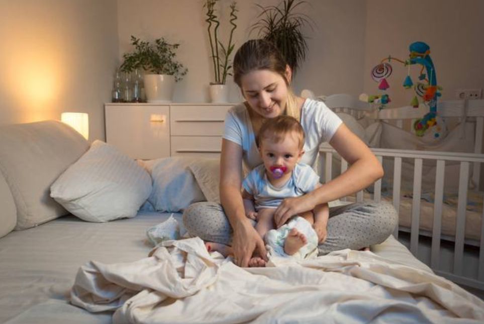 3个信号说明宝宝处于猛涨期,宝宝一直穿纸尿裤会不会影响走