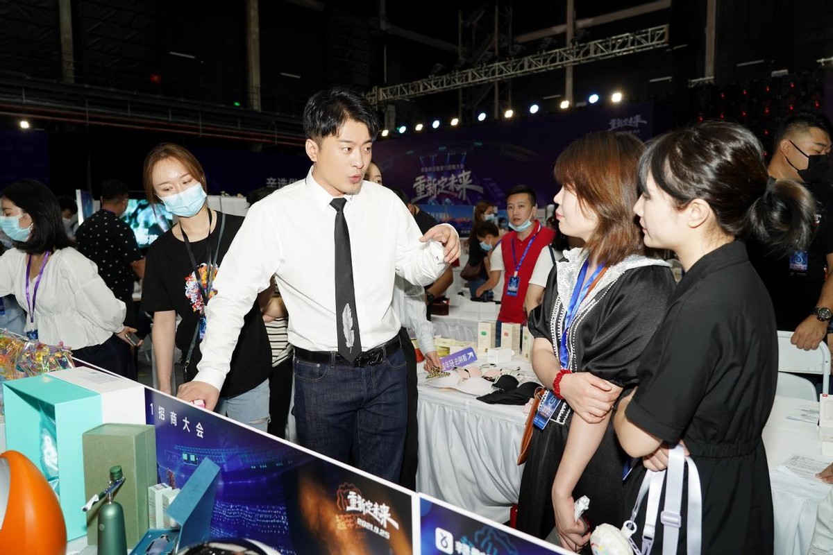 辛巴与辛选公益助农,辛巴辛有志回家乡助农