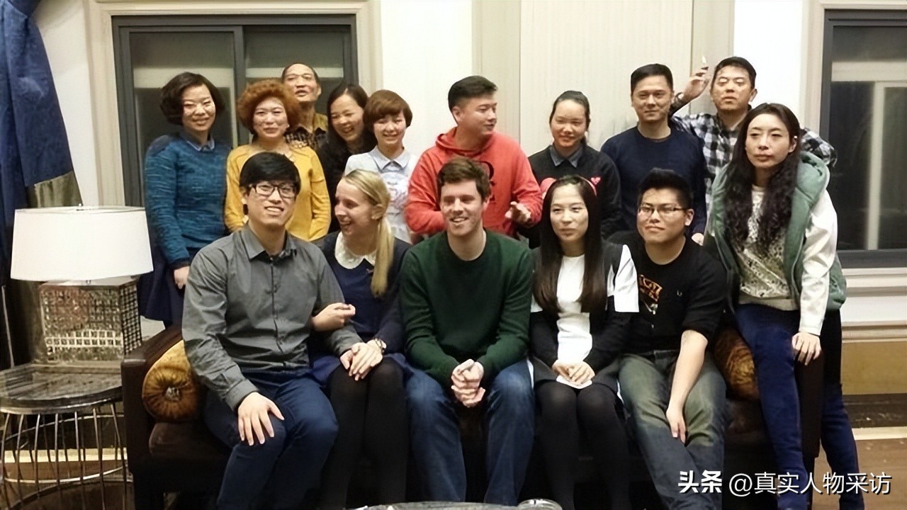 英国小伙到中国和女朋友家,英国小伙来中国8年了