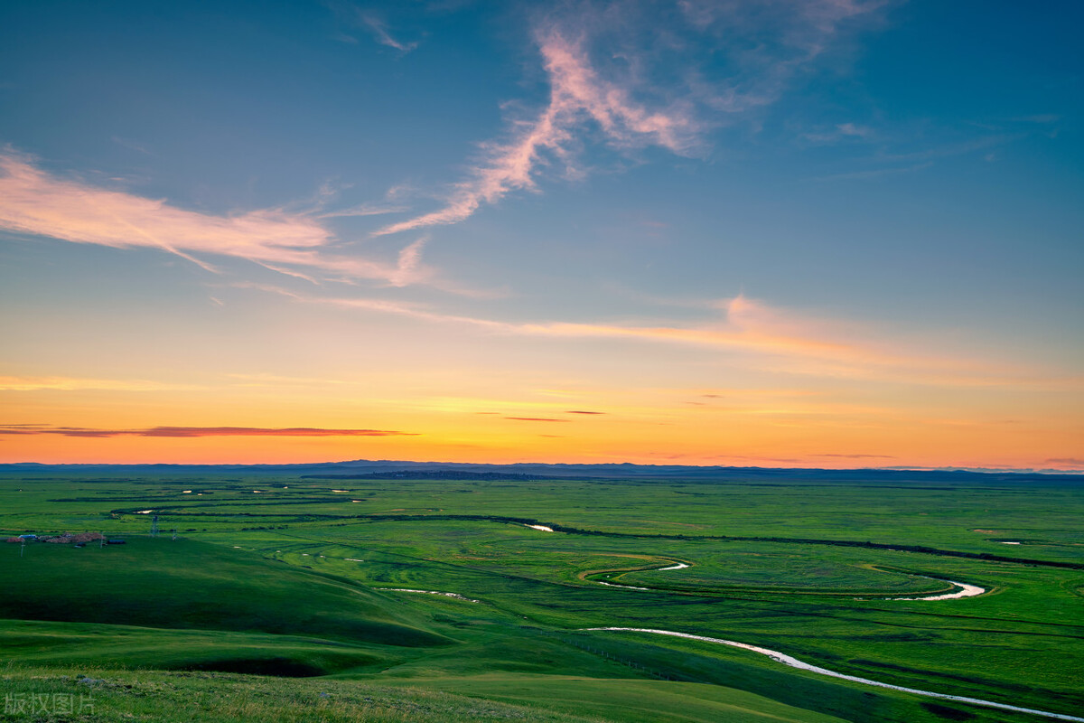 跟旅游团去内蒙古玩要多少钱,去内蒙古玩攻略省钱吗