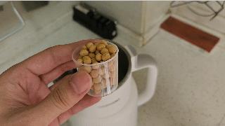 小熊和大宇哪个小型破壁豆浆机好,秋冬厨房新宠大宇云暮破壁豆浆机